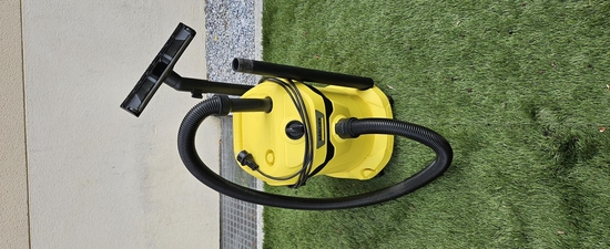 Aspirateur Kärcher WD2 plus - 1000W eau et poussière - 15€ par jour - Herblay 95